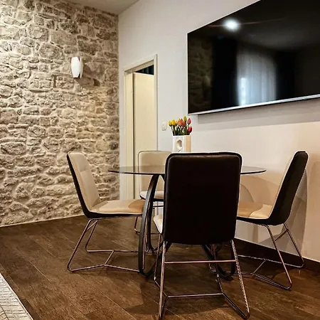 Luxury In The Heart Of - Borna&franko Apartment Split