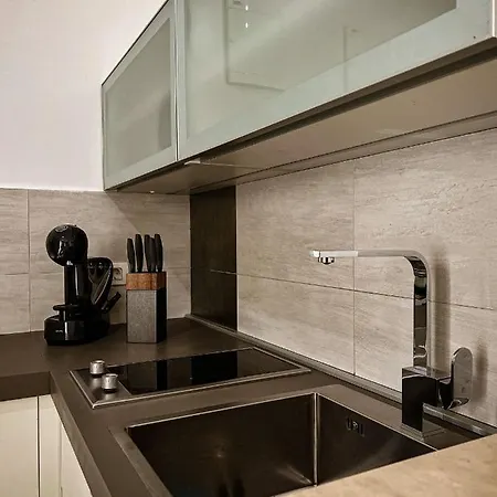 Luxury In The Heart Of - Borna&franko Apartment